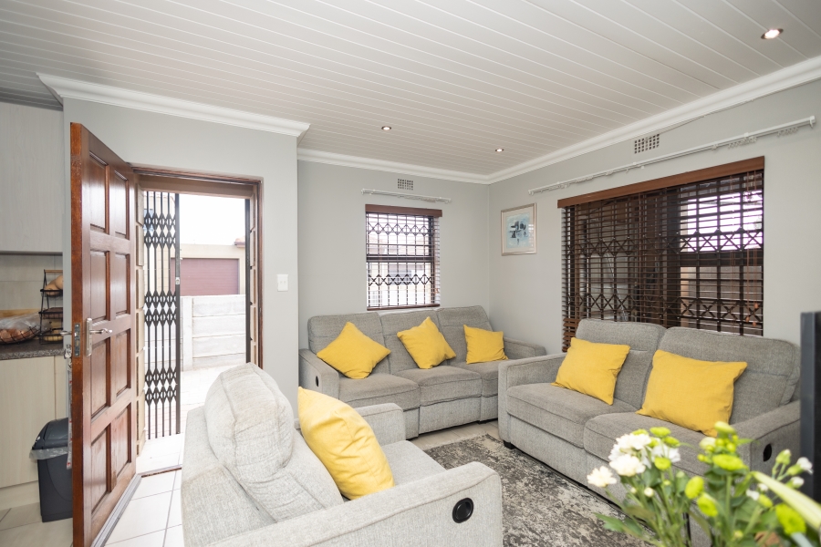 2 Bedroom Property for Sale in Camelot Western Cape